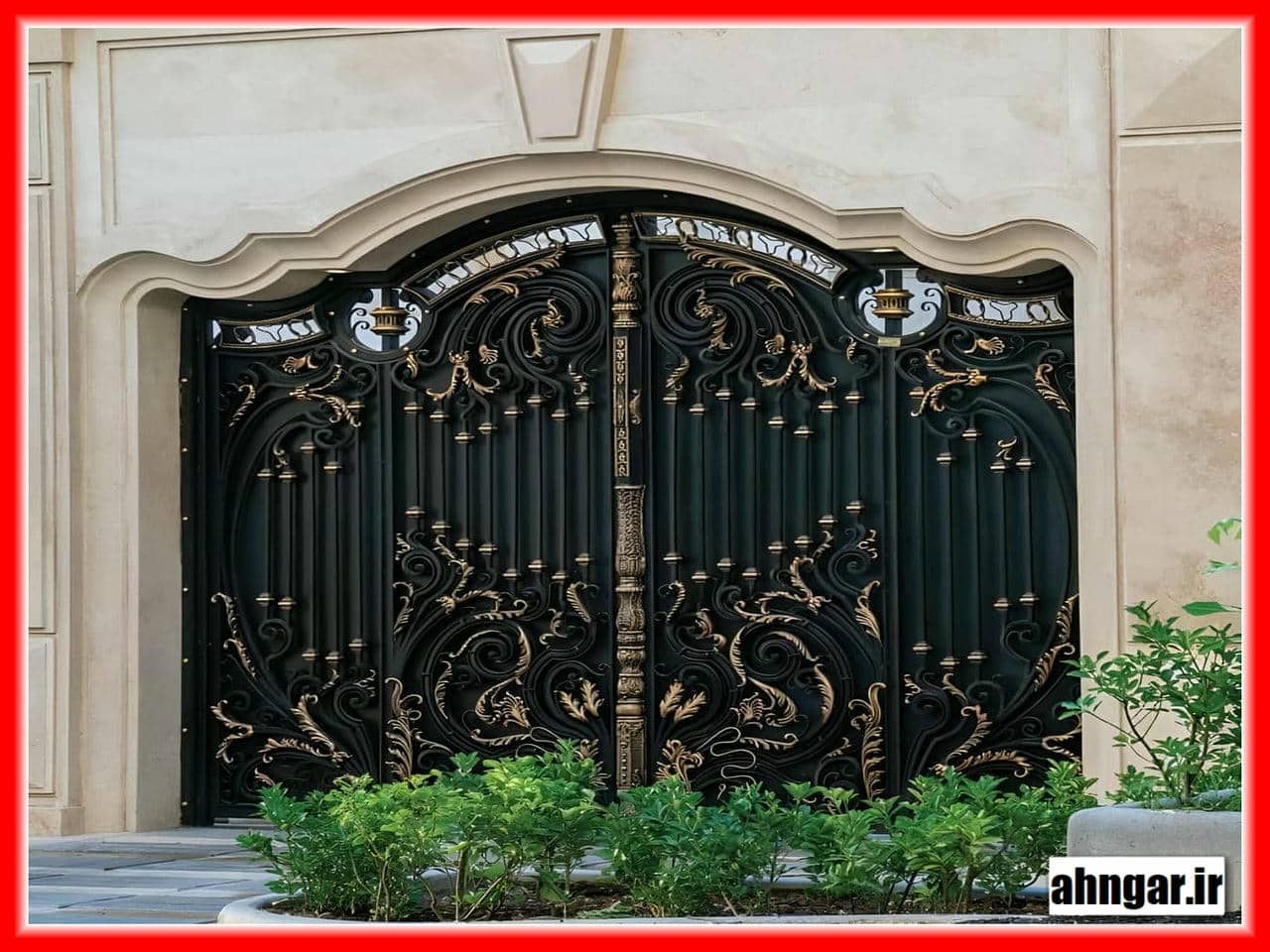زیبایی و تنوع درب فرفورژه