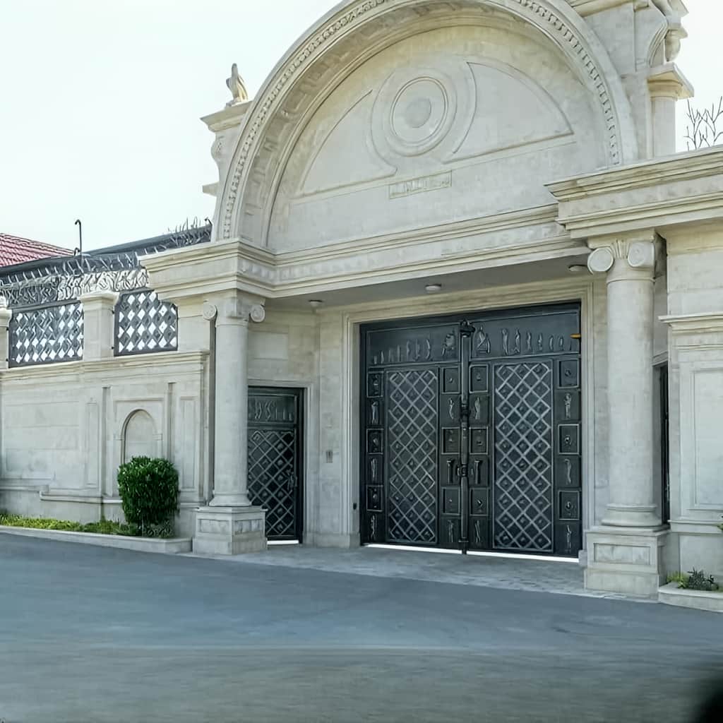 درب مدل هخامنشی فرفورژه لوکس