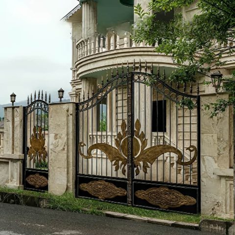 درب مدل چناران فلزی CNC