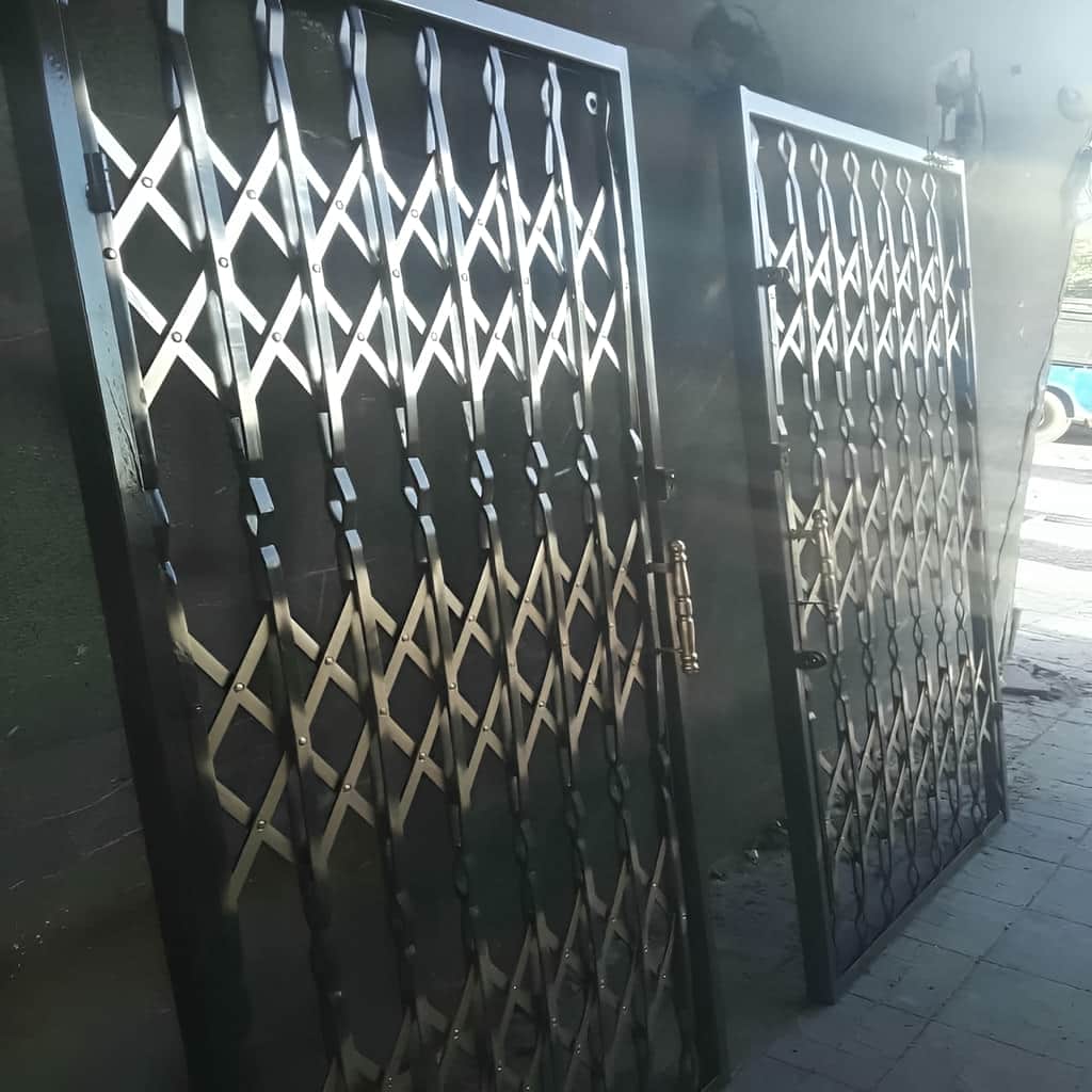 قیمت درب آکاردئونی سه گل در فشم
