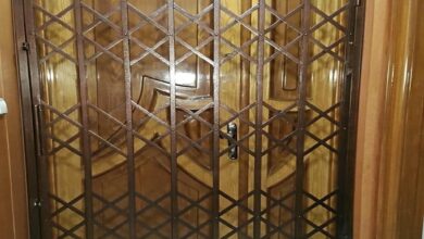 درب آکاردئونی در اصفهان