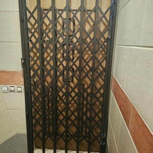 درب آکاردئونی در تهران