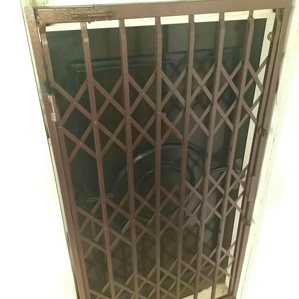 درب آکاردئونی در محمدشهر