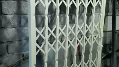 درب آکاردئونی در بندر چابهار