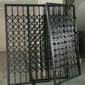 درب آکاردئونی در بندرعباس