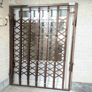 درب آکاردئونی در کرج