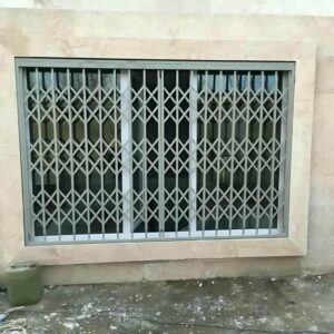 درب آکاردئونی در مهرشهر کرج