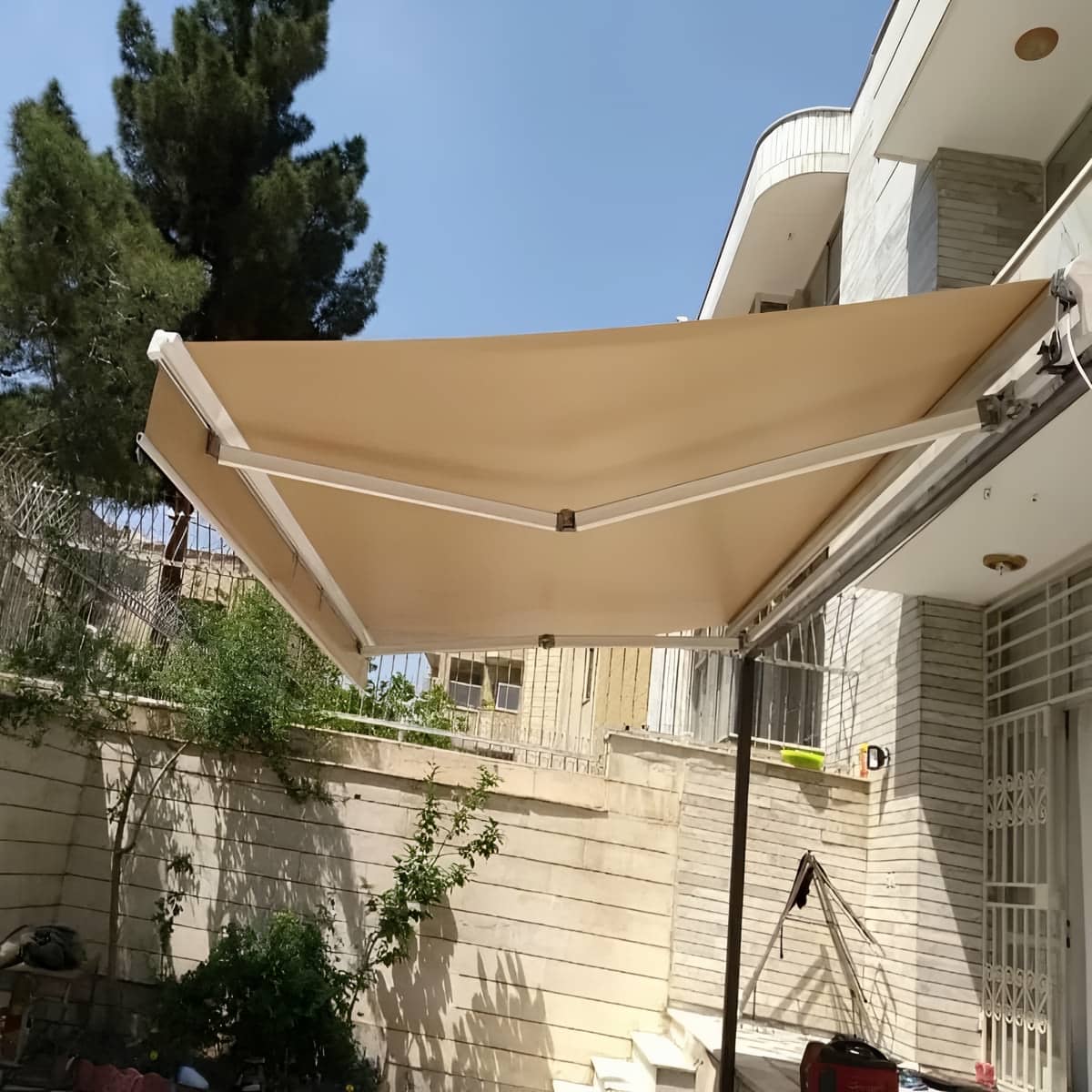 سایبان برقی اتوماتیک در مهرشهر کرج