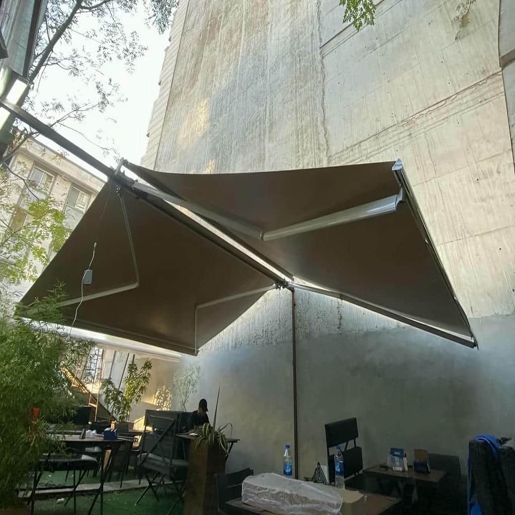 نصب سایبان برقی اتوماتیک پارچه ضدآب در استان گیلان