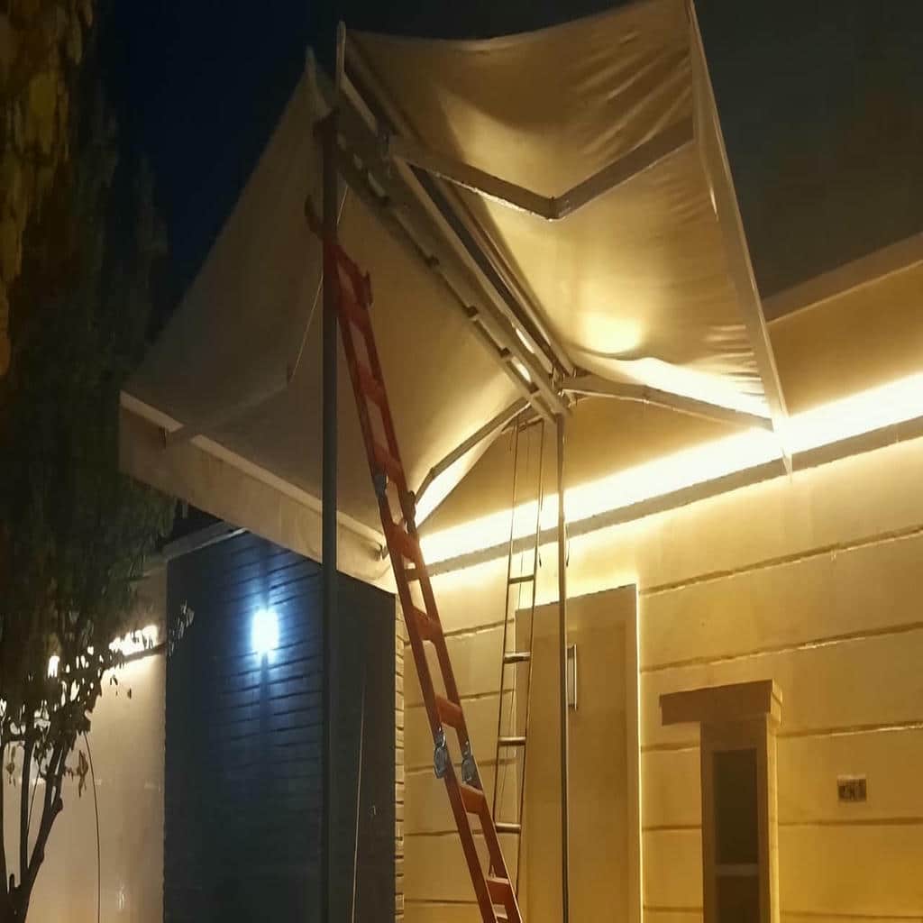 نصب سایبان برقی اتوماتیک پارچه ضدآب در ساری