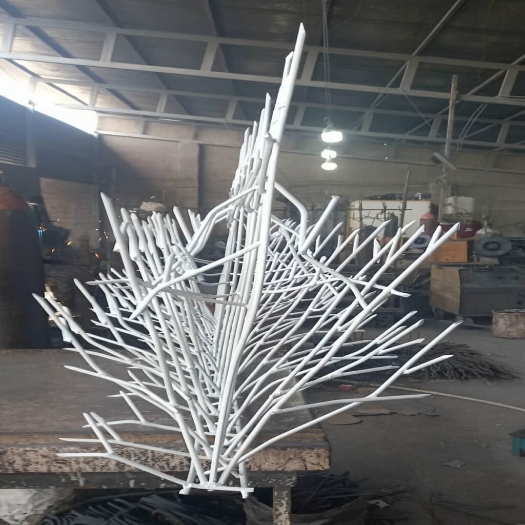 نصب حفاظ شاخ گوزنی نرده دیوار در محمودآباد