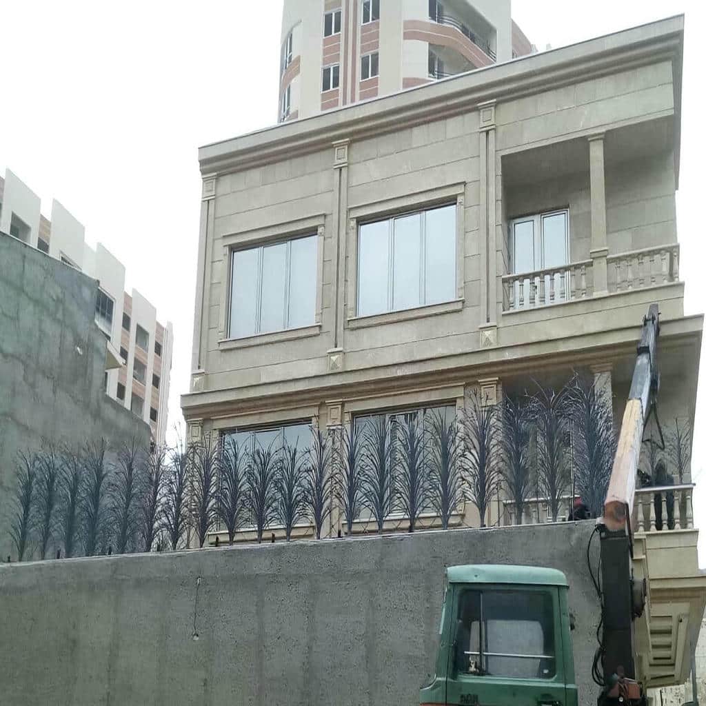 حفاظ شاخ گوزنی دیواری در نوشهر