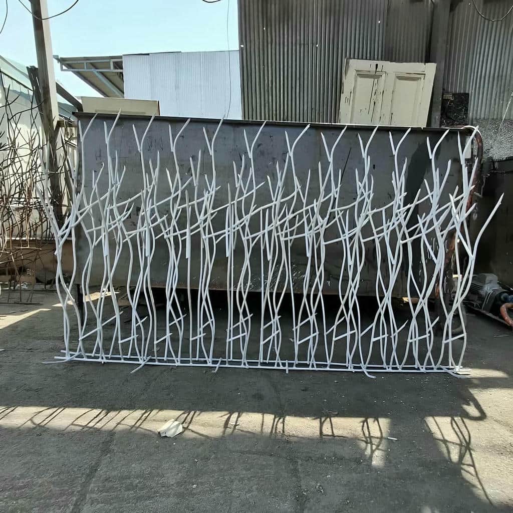 نصب حفاظ شاخ گوزنی نرده دیوار در استان مازندران
