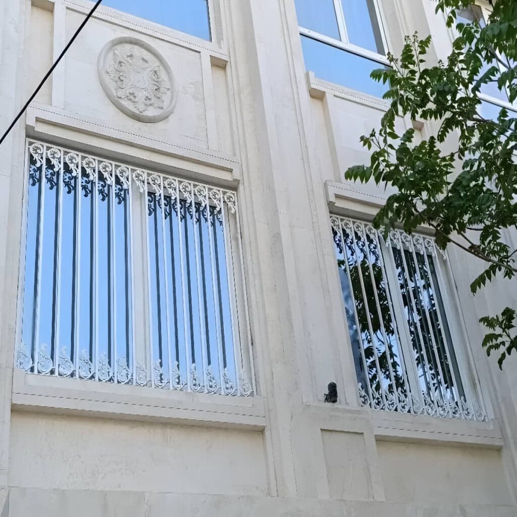 فروش حفاظ پنجره فلزی بازشو در سمنان