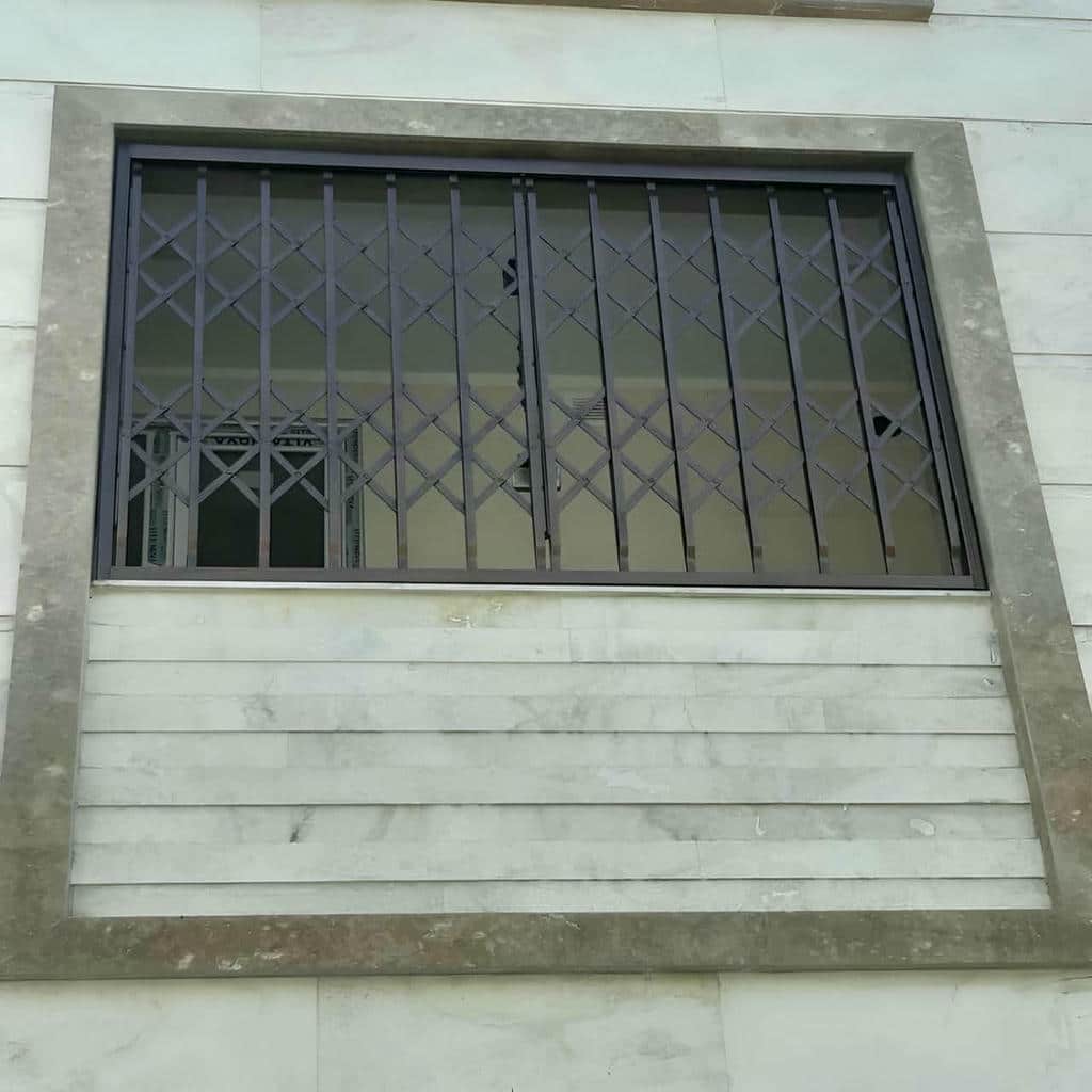 نصب حفاظ پنجره فلزی فرفورژه در زاهدان