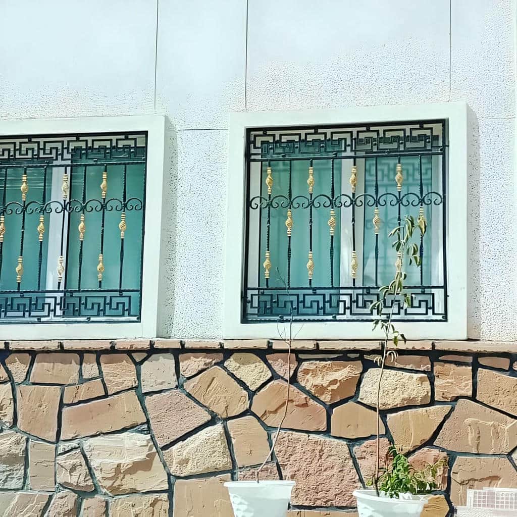 حفاظ پنجره فلزی در اصفهان