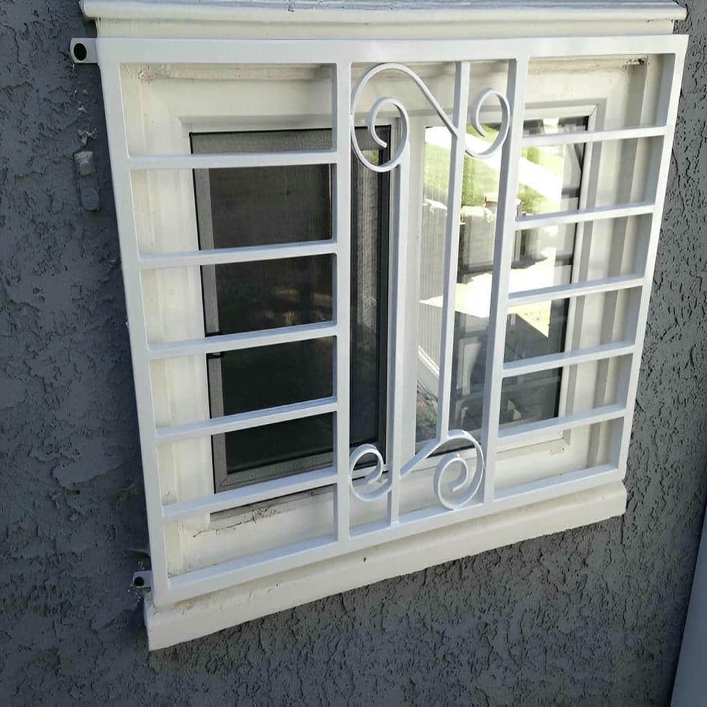 خرید حفاظ پنجره فلزی ساده در بندر انزلی
