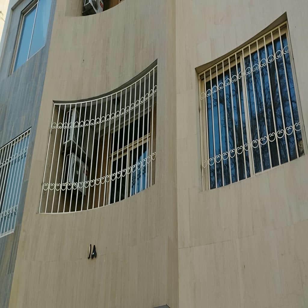 نصب حفاظ پنجره فلزی مدرن در بوشهر