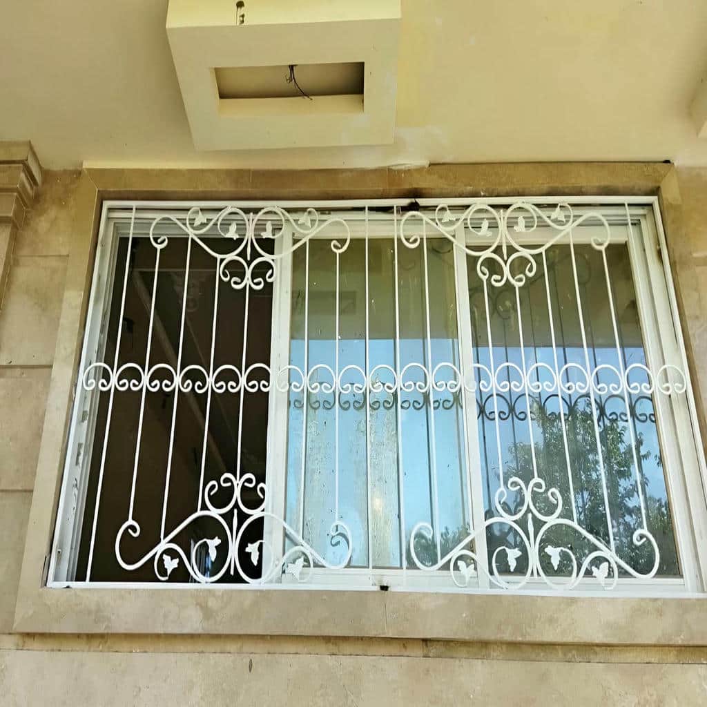 حفاظ پنجره فلزی در تبریز