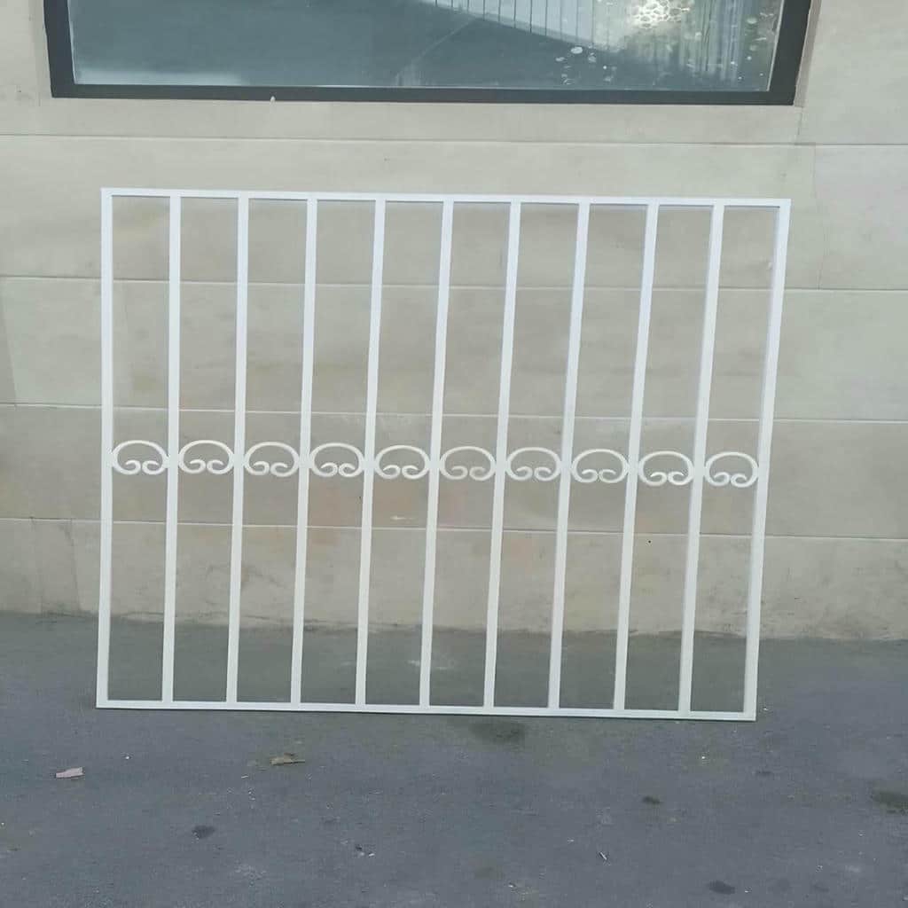 نصب حفاظ پنجره فلزی فرفورژه در رشت