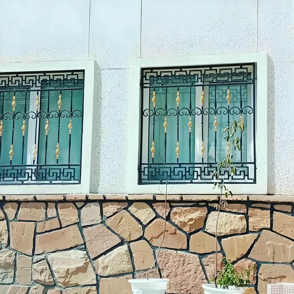 نصب حفاظ پنجره فلزی رنگ در استان گیلان