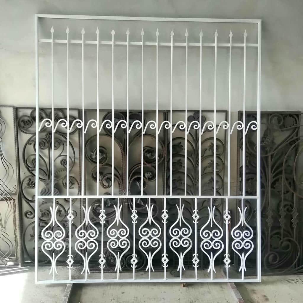حفاظ پنجره فلزی در مشهد