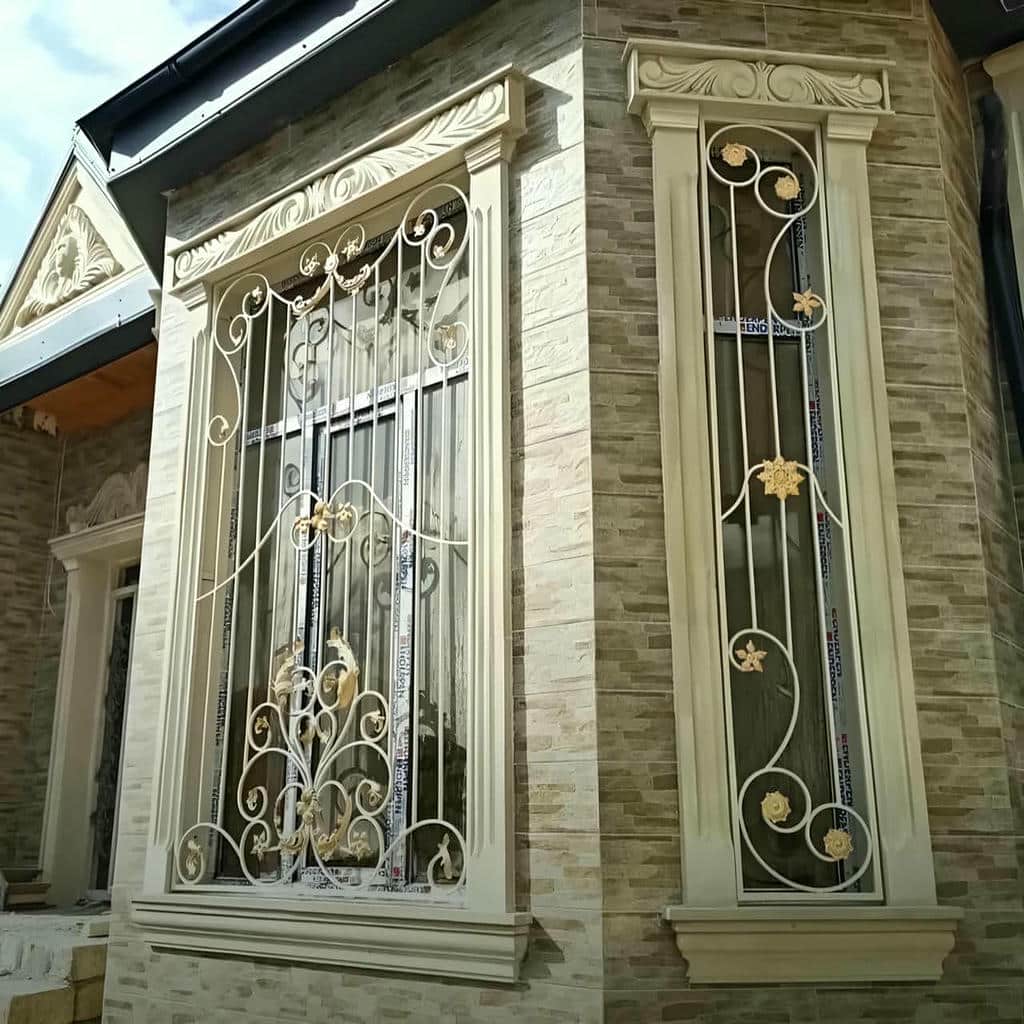 نصب حفاظ پنجره فلزی فرفورژه در ایرانشهر