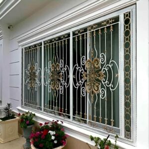 حفاظ پنجره فلزی در رفسنجان