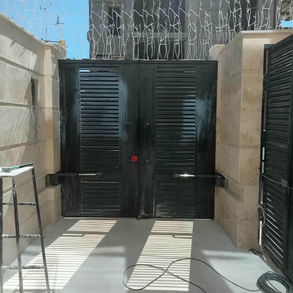 نصب جک درب برقی پارکینگ استاندارد در پرند