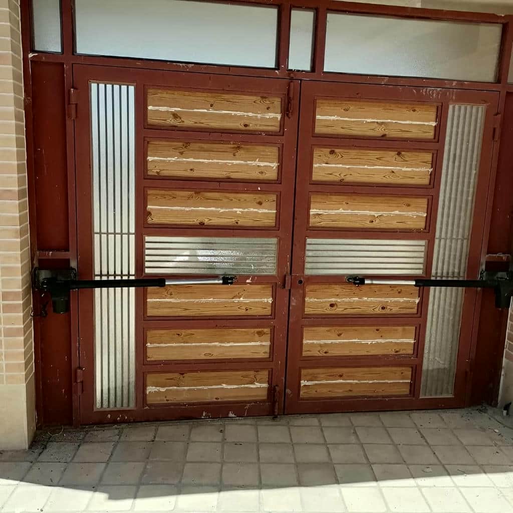 جک درب برقی پارکینگ در بیرجند