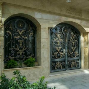 درب پارکینگ حیاط در اندیشه