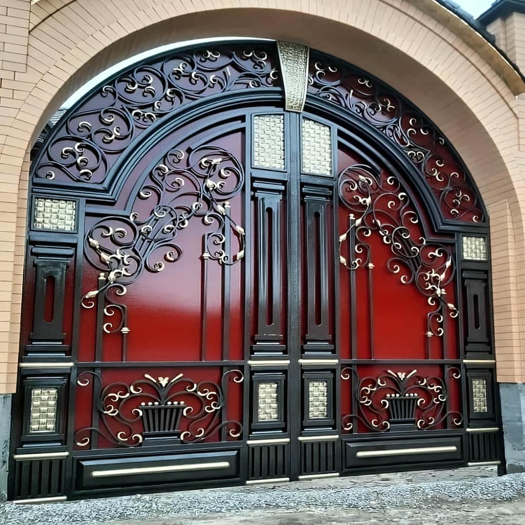 درب پارکینگ حیاط در اصفهان