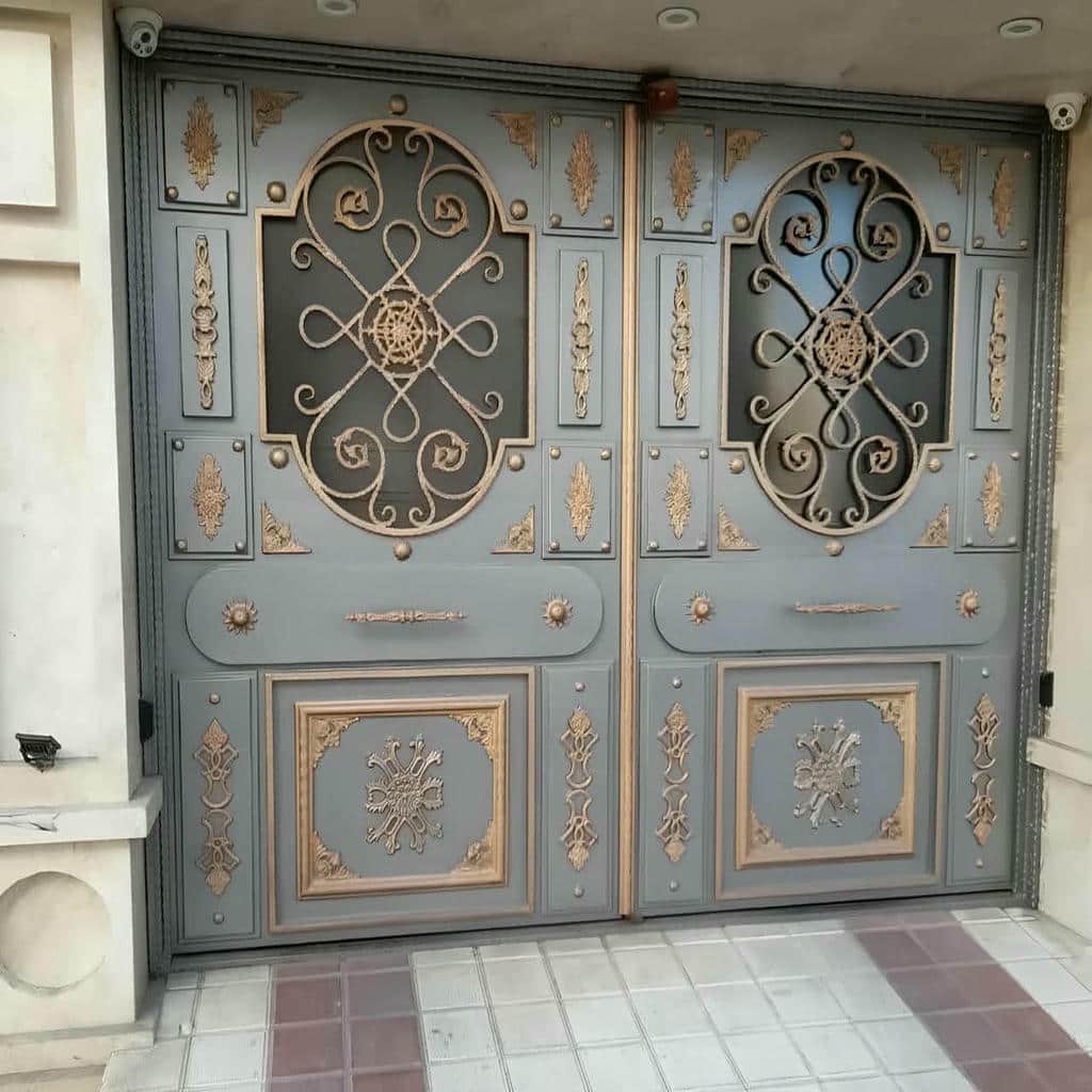 نصب درب پارکینگ حیاط مدرن در نوشهر