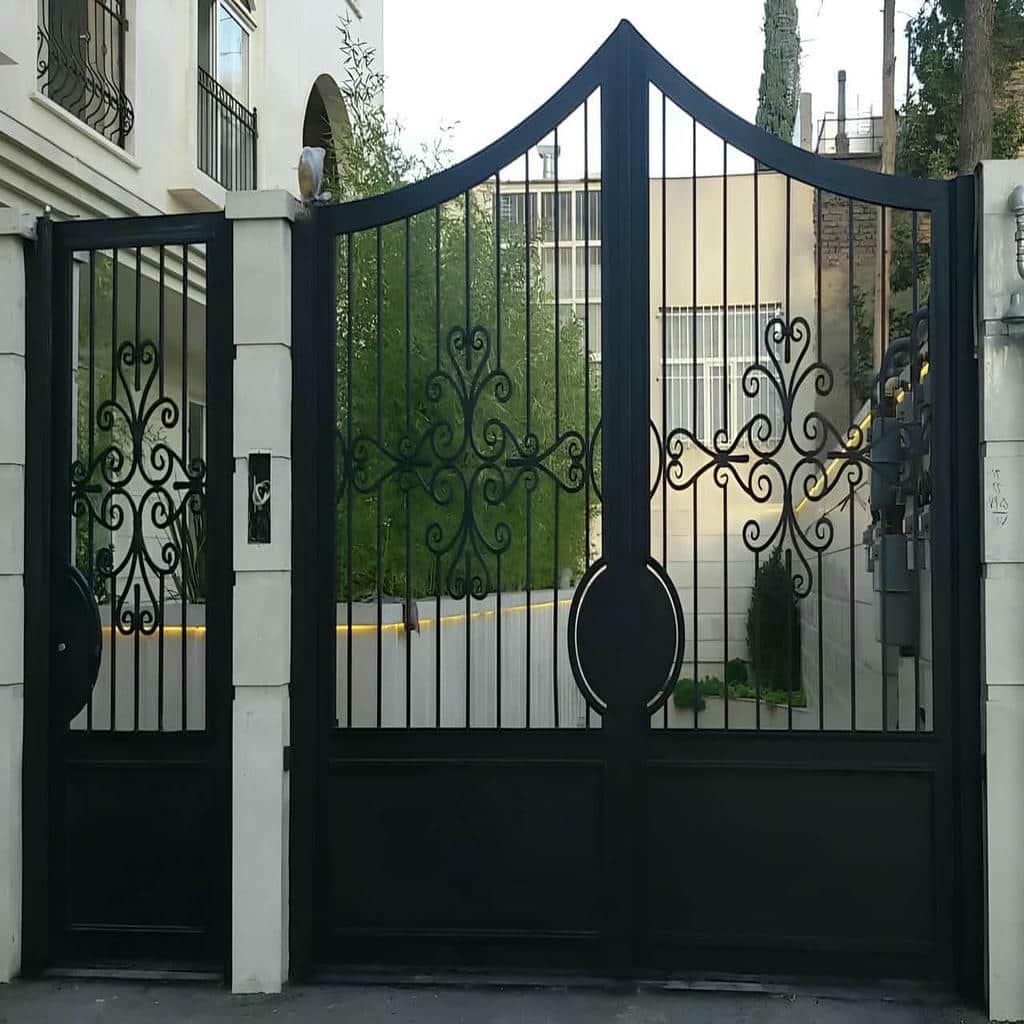 خرید درب پارکینگ حیاط ساده در فشم