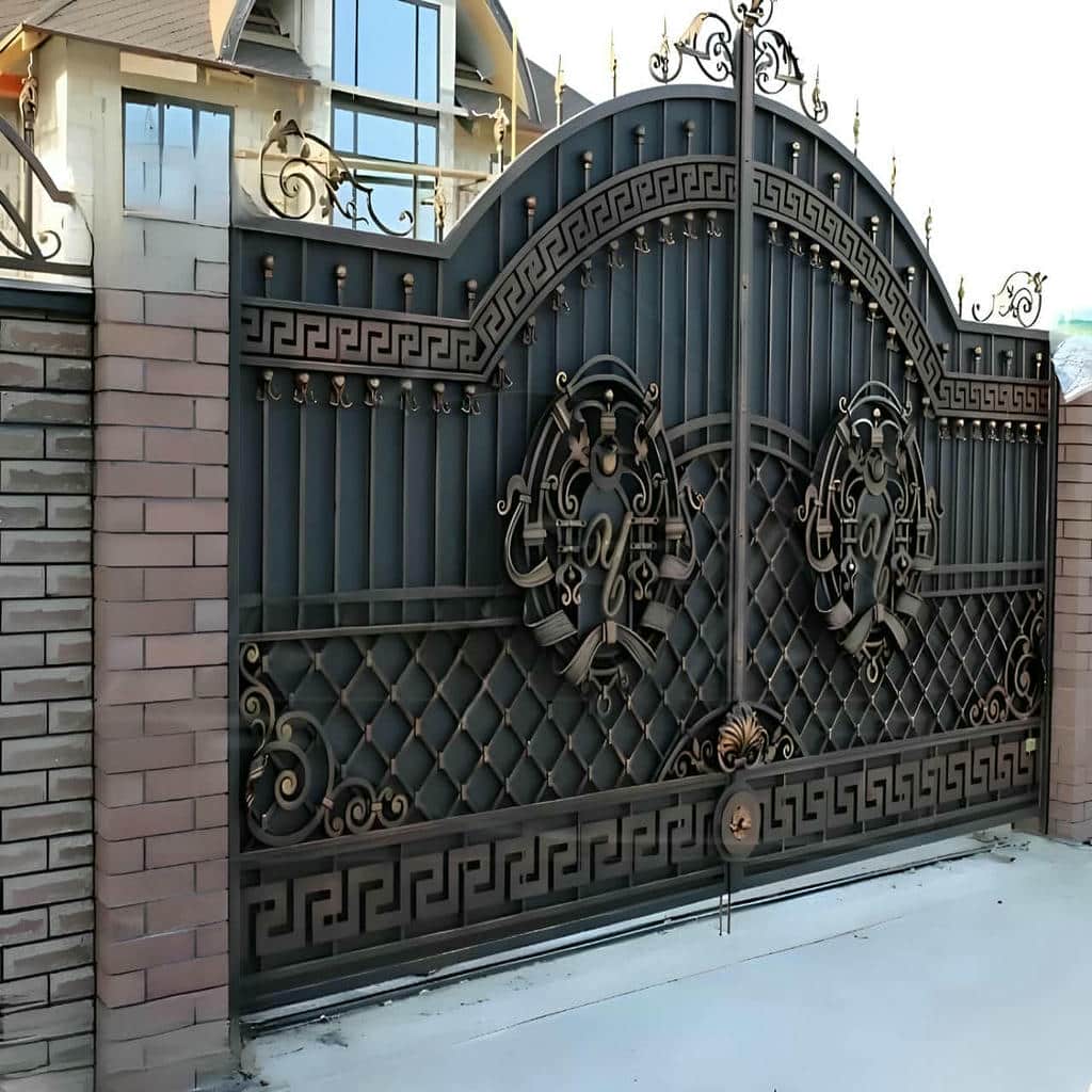 نصب درب پارکینگ حیاط مدرن در استان خوزستان