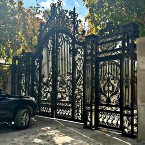 درب پارکینگ حیاط در طالقان