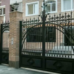 درب پارکینگ حیاط در قزوین