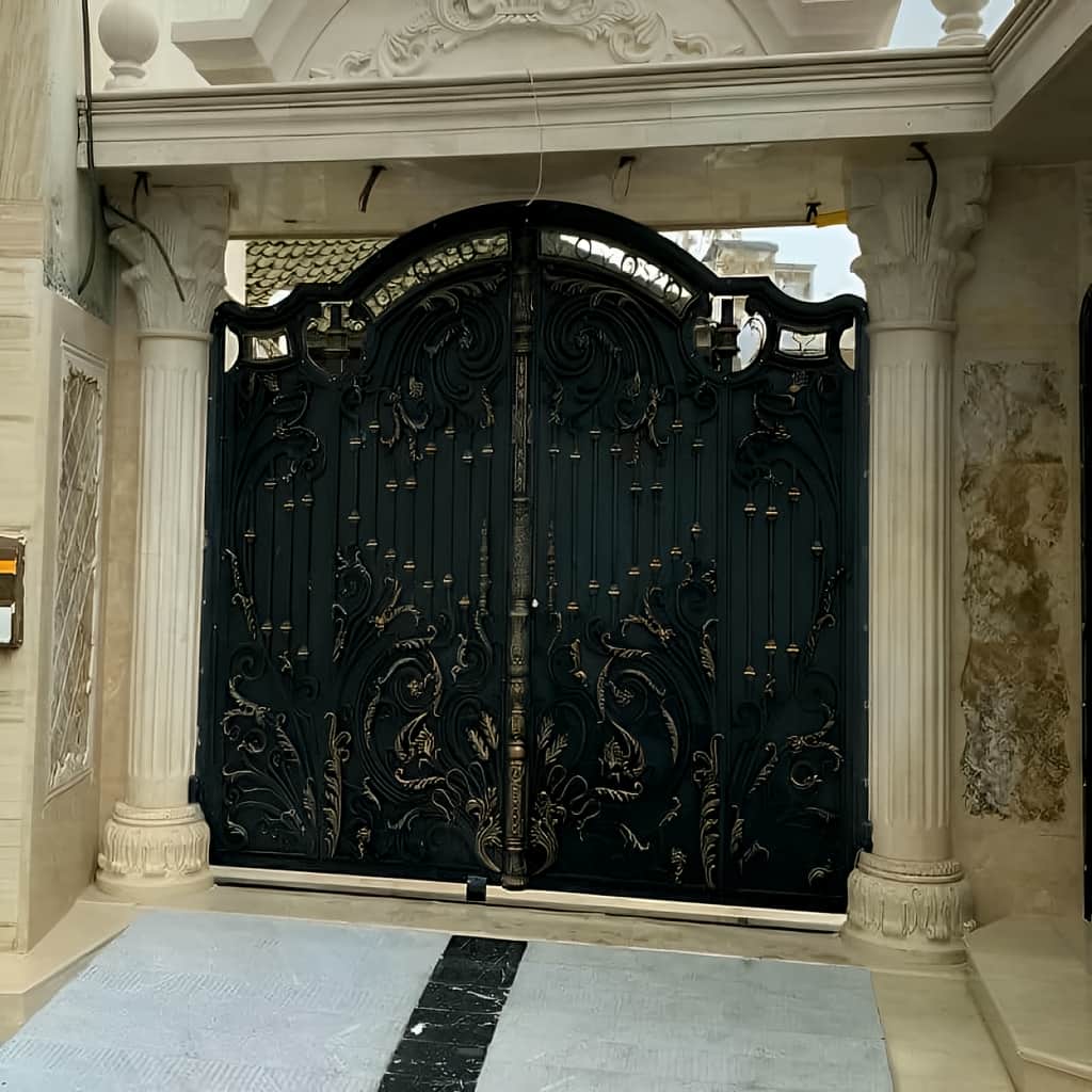 خرید درب پارکینگ حیاط فرفورژه در فردیس کرج