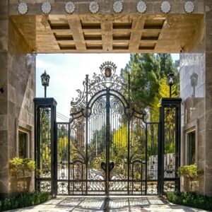 درب پارکینگ حیاط در بجنورد