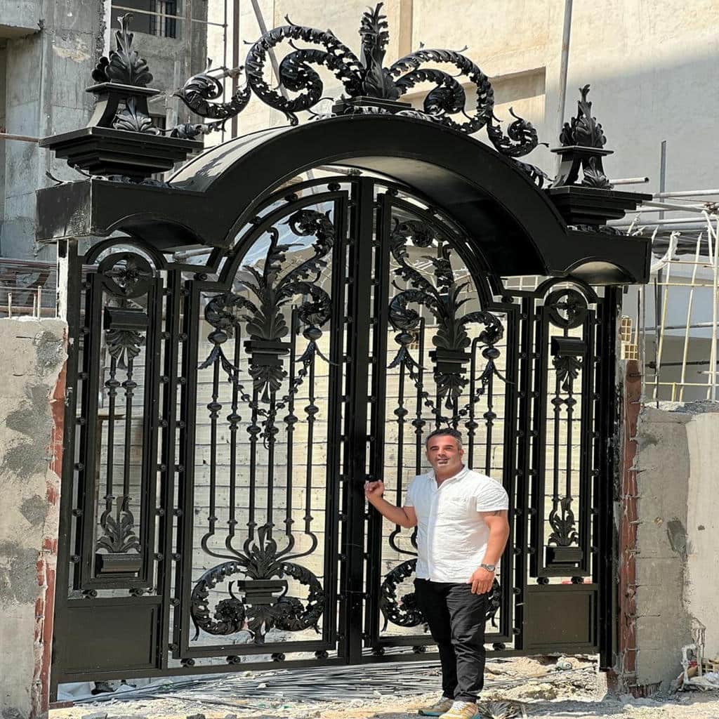 نصب درب پارکینگ حیاط مدرن در تبریز