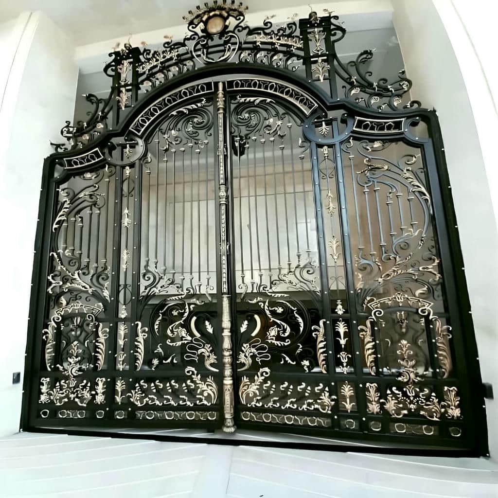 خرید درب پارکینگ حیاط فرفورژه در کردان