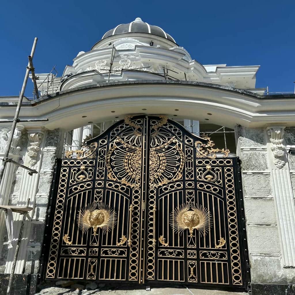درب پارکینگ حیاط در دماوند