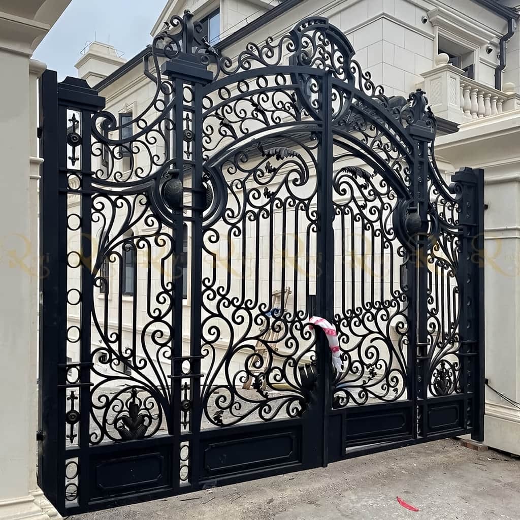 قیمت درب پارکینگ حیاط ساده در بندرعباس