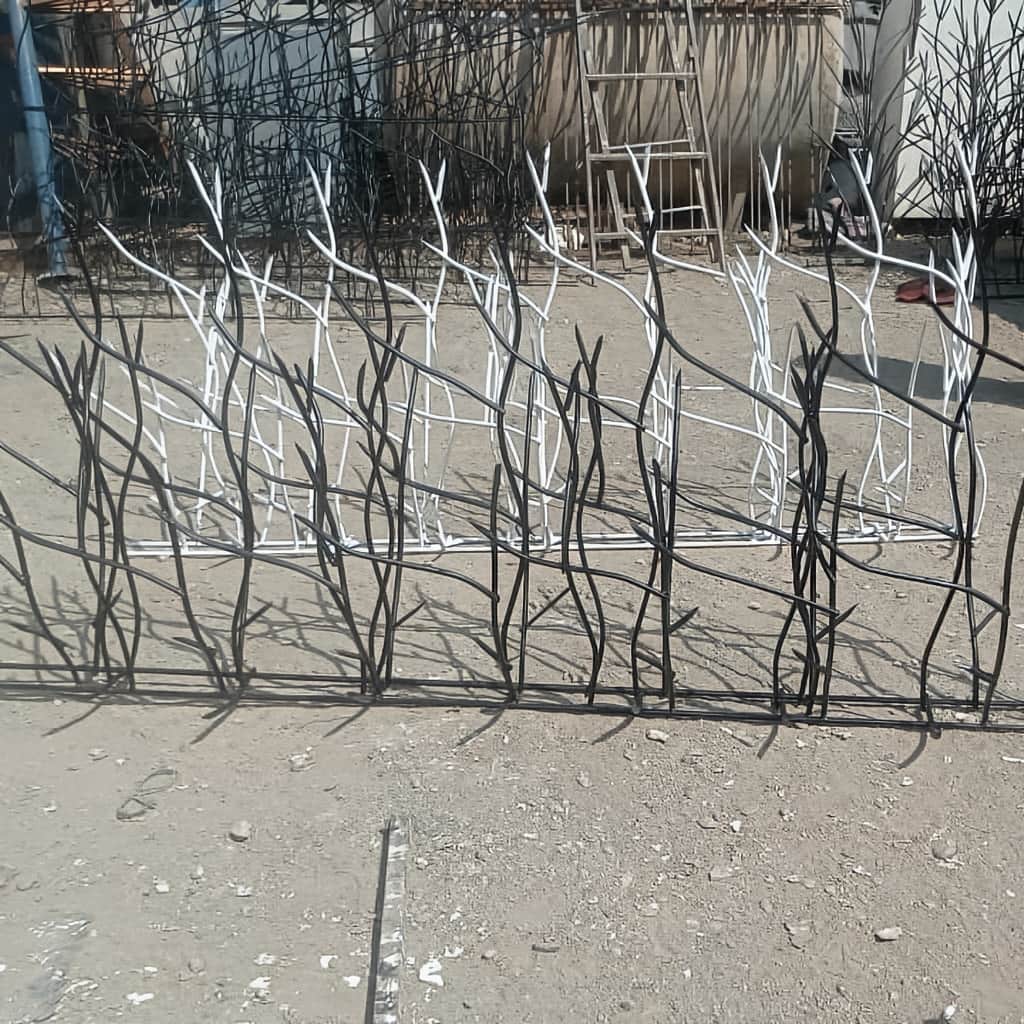 حفاظ شاخ گوزنی خاردار با فرم شاخه ای بازدارنده