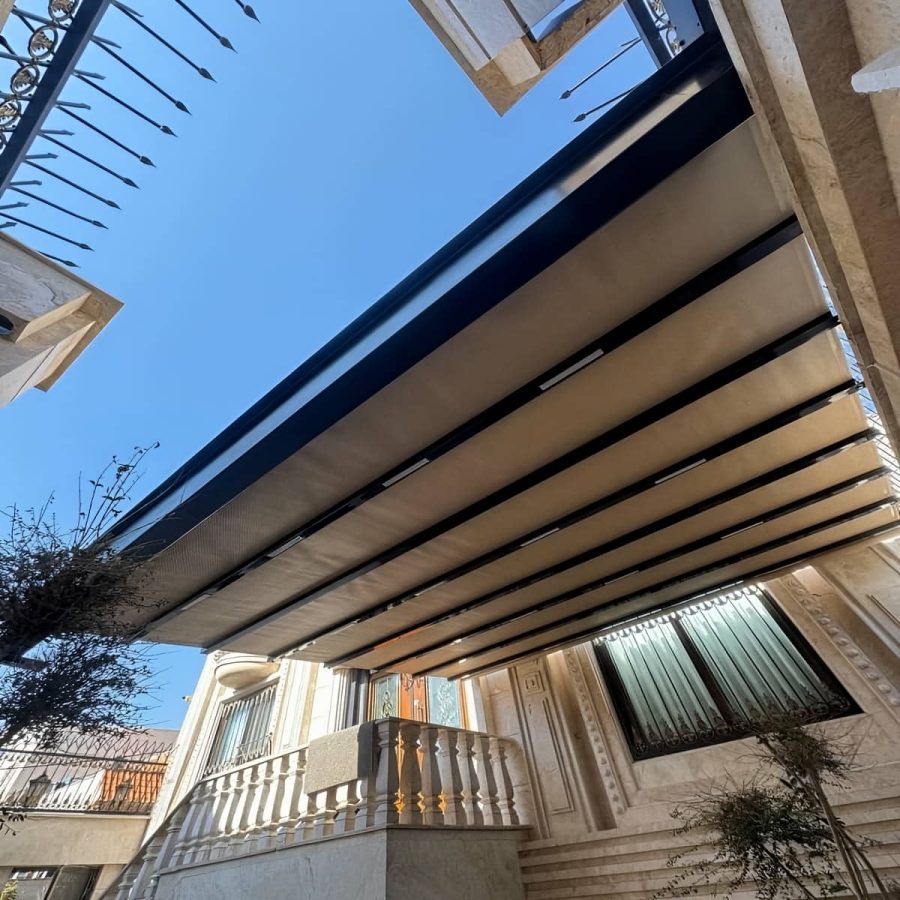 سقف برقی پارچه‌ای پرگولا با سنسور باد و باران