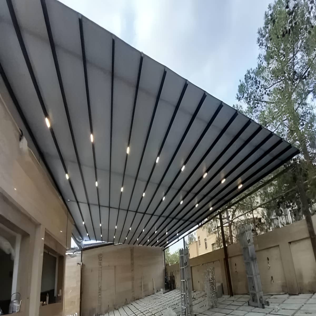 سقف برقی اختصاصی سفارشی با پوشش متناسب فضا