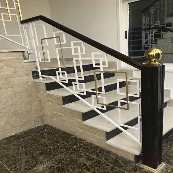 نرده سی ان سی حیاط و محوطه
