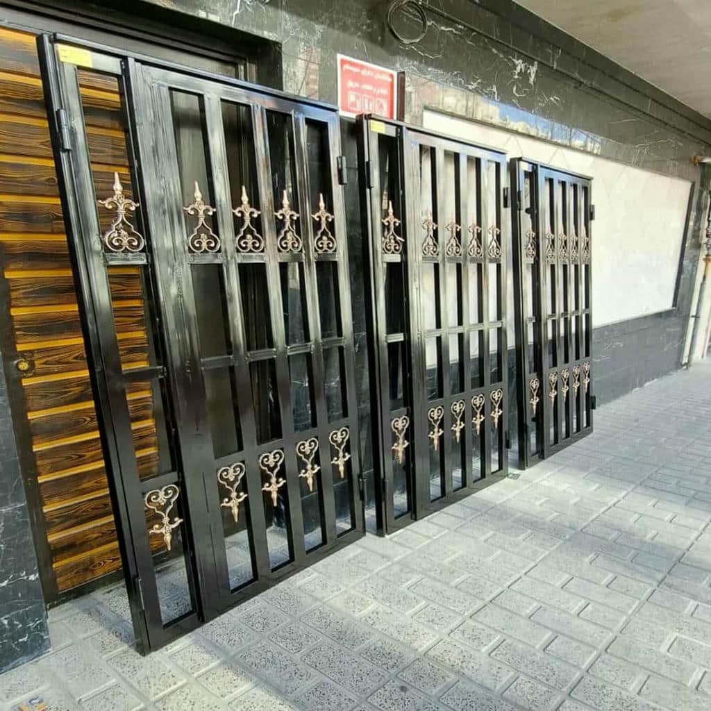 درب آکاردئونی ضد سرقت استاندارد با پروفیل مقاوم بدنه