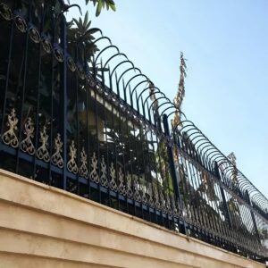 مقایسه تفاوت حفاظ سرنیزه ای و شاخ گوزنی