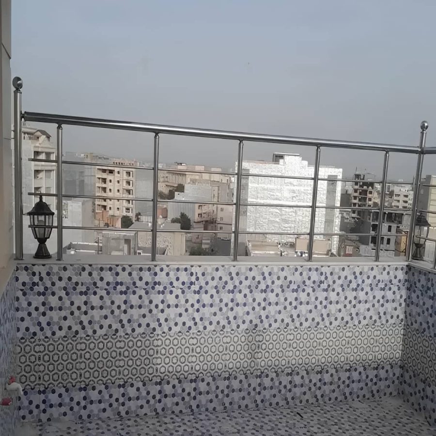 هندریل استیل دیواری با لوله خوش دست